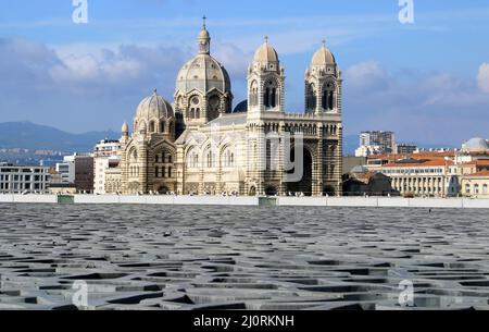 Die große Kathedrale oder Sainte-Marie-Majeure Kathedrale, neo-byzantinischen Stil, ist die katholische Kathedrale von Marseille. Stockfoto