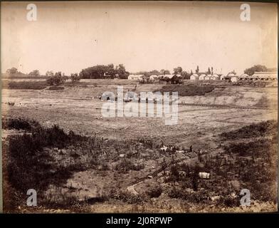 Gebäude des 'Dock Sud' in Avellaneda, Buenos Aires, Argentinien. Original Bildunterschrift: Dezember 1. 1899 - Blick von der Nordostecke - Blick nach Südwesten. Aushub Graben für Mauerwerk. Stockfoto