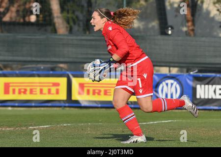 Mailand, Italien. 20. März 2022. Torhüterin Amanda Tampieri (#1 UC Sampdoria) während des Serie-A-Frauenmatches zwischen dem FC Internazionale und dem UC Sampdoria im Suning Sports Center in Mailand, Italien Cristiano Mazzi/SPP Credit: SPP Sport Press Photo. /Alamy Live News Stockfoto