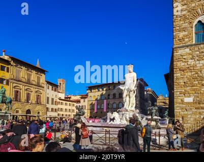 Neptun-Statue in Florenz, an einem sonnigen Tag auf der piazza della Signoria Stockfoto