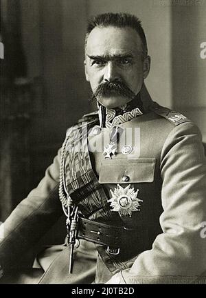 Józef Klemens Piłsudski (polnisch: [1867 – 1935) Polnischer Staatsmann, der als Staatschef (1918–1922) und erster Marschall Polens (ab 1920) diente. Er galt als de facto Führer (1926–35) der Zweiten Polnischen Republik als Minister für militärische Angelegenheiten. Stockfoto