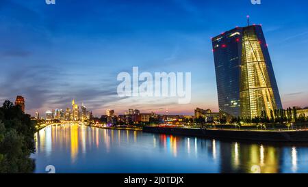 Skyline von Frankfurt EZB European Central Bank Main Wolkenkratzer Wolkenkratzer Stadtpanorama Stockfoto