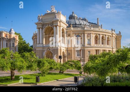 Schönes Gebäude des Opern- und Balletttheaters in Odessa, Ukraine Stockfoto