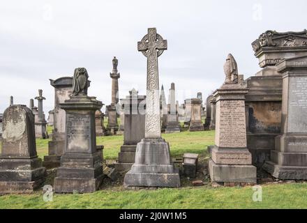 Die viktorianische Nekropole von Glasgow. Monumente hier von großen Architekten und Bildhauern der Zeit entworfen.erstellt für die prominenten Reichen. Stockfoto