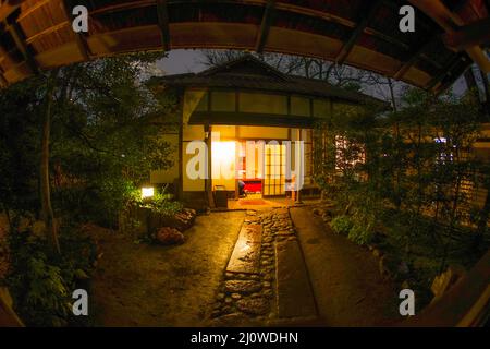 Alte Häuser im Wald Stockfoto