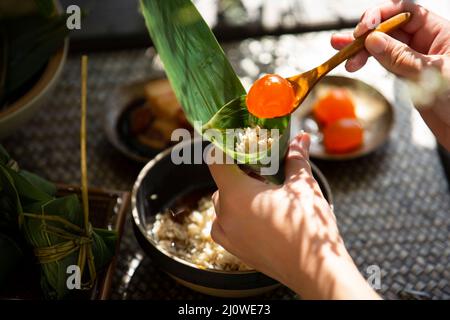 Vorbereitung von Lebensmittelmaterialien von Zongzi Stockfoto