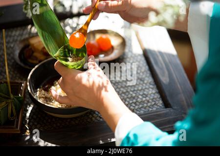 Vorbereitung von Lebensmittelmaterialien von Zongzi Stockfoto