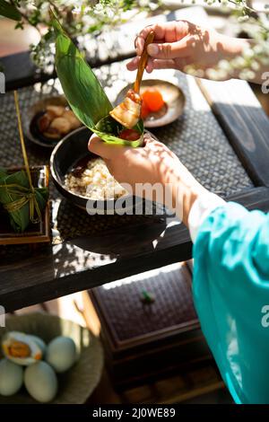 Vorbereitung von Lebensmittelmaterialien von Zongzi Stockfoto