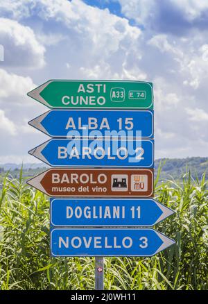 Barolo Dorf Straßenschild, UNESCO-Stätte, Italien Stockfoto