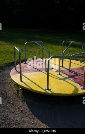 Spielplatz Kreisverkehr, keine Menschen Stockfoto