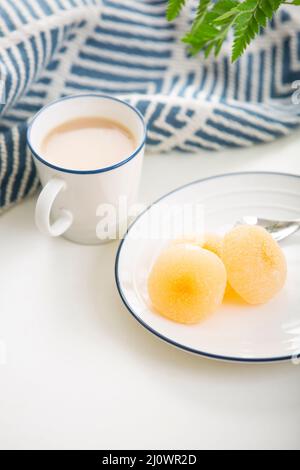 Chinesisches Essen, Milchtee und Dessert - süßes Essen Stockfoto