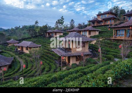 Sonnenaufgang im Lee Wine Rak Thai, chinesische Siedlung, Mae Hong Son, Thailand, wunderschöne Landschaft während des Sonnenaufgangs im chinesischen Dorf AMO Stockfoto