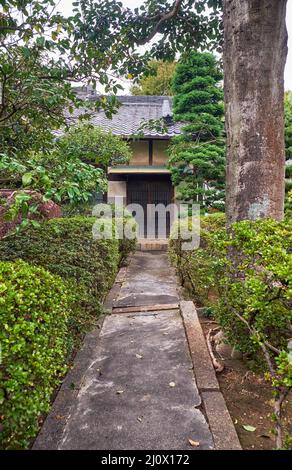 Der Pass zum Gebäude am Toganji-Tempel. Nagoya. Japan Stockfoto