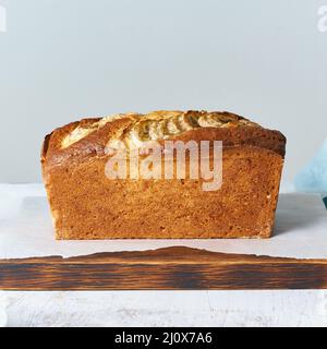 Bananenbrot. Kuchen mit Banane, traditionelle amerikanische Küche. Stockfoto