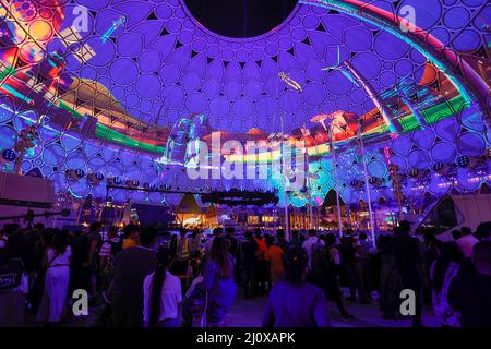 The Dome, Al Wasl Plaza auf der EXPO 2020 Dubai, VAE Reise - EXPO 2020 - - EXPO 2020 - Dubai - - Vereinigte Arabische Emirate - 20. Februar 2022. Stockfoto