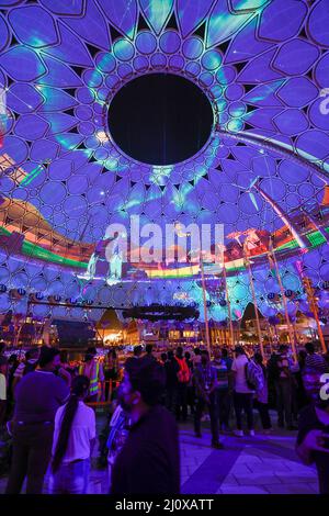 The Dome, Al Wasl Plaza auf der EXPO 2020 Dubai, VAE Reise - EXPO 2020 - - EXPO 2020 - Dubai - - Vereinigte Arabische Emirate - 20. Februar 2022. Stockfoto