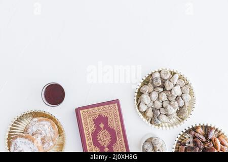 Traditionelle Desserts koranbuch. Hochwertige Fotos Stockfoto