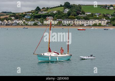 APPLEDORE, DEVON/UK - 14. AUGUST : Segeln in der Torridge und Taw Mündung in Devon am 14. August 2013. Nicht identifizierte Personen. Stockfoto