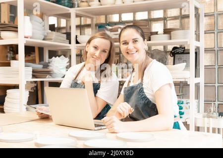 Handwerkliches Produkt. Verdienen Sie mehr Geld, Seite Hektik, Drehen Hobbys in Job. Stockfoto