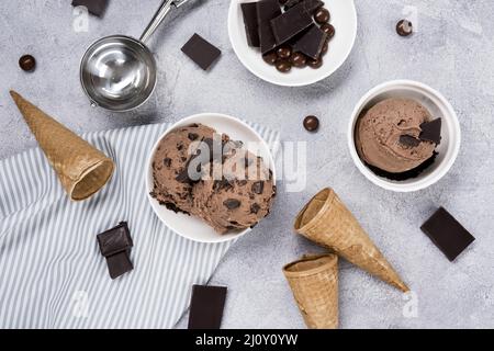 Von oben aus hat man einen köstlichen Eistisch. Hochwertige Fotos Stockfoto