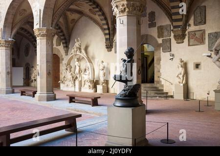 Innenhof des Bargello-Museums Florenz Italien Stockfoto