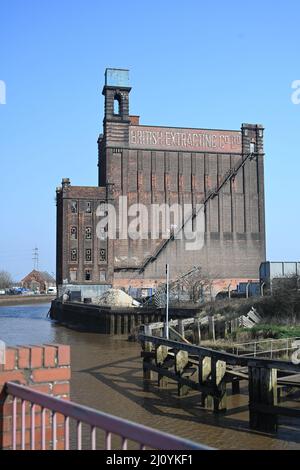 Ehemalige Raffinerie des britischen Extraktionsunternehmens, Leinöl-Extraktionsmühle Silo, Foster Street, Hull, England Stockfoto