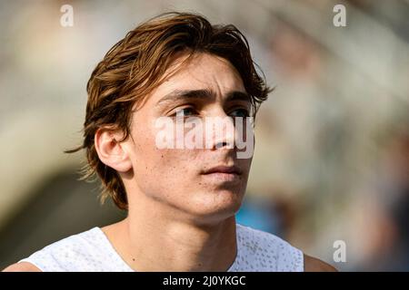 Datei Foto - Armand 'Mondo' Duplantis (Men's Pole Vault) aus Schweden hat gerade seinen eigenen Weltrekord gebrochen und ihn während der Leichtathletik-Hallenweltmeisterschaften in Belgrad, Serbien, auf 6,20m verbessert. Hier trat er während der IAAF Wanda Diamond League, Meeting de Paris Athletics Event am 28. August 2021 im Charlety Stadion in Paris, Frankreich, an. Foto von Victor Joly/ABACAPRESS.COM Stockfoto