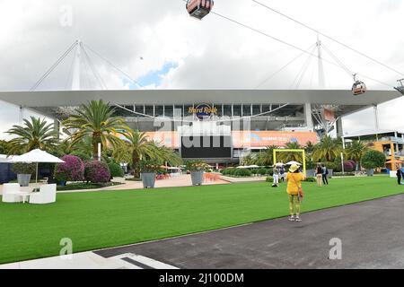 MIAMI GARDENS, FL - 20. MÄRZ: Die Miami Open Site 2022 enthüllt eine Tour durch das Hard Rock Stadium, präsentiert von Itaú am 20. März 2022 in Miami Gardens, Florida. Bei den Miami Open 2022 werden die Elemente enthüllt, die Fans erwarten können, während das Turnier sich darauf vorbereitet, Fans aus der ganzen Welt willkommen zu heißen. (Foto von JL/Sipa USA) Stockfoto