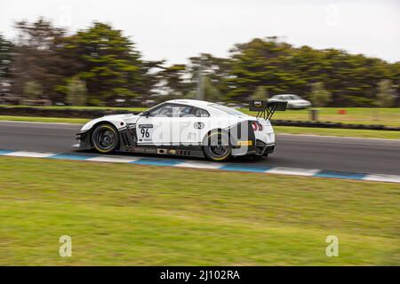 Cowes, Australien. 20. März 2022. Brett Hobson (#96 Hobson Motorsport Nissan Nismo GT3) beim Rennen 2 der Fanatec GT World Challenge Australia auf dem Phillip Island Grand Prix Circuit. Kredit: SOPA Images Limited/Alamy Live Nachrichten Stockfoto