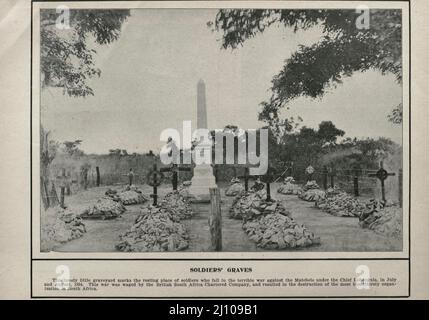 Soldiers' Graves. Aus den Kriegen gegen den Matebele-Chef (Ndebele) Lobengula im Juli und August 1894 Schwarz-Weiß-Foto aus dem Buch "Südafrika; seine Geschichte, Helden und Kriege" von William Douglas Mackenzie und Alfred Stead, Publisher Chicago, Philadelphia : Monarch Book Company im Jahr 1890 Stockfoto