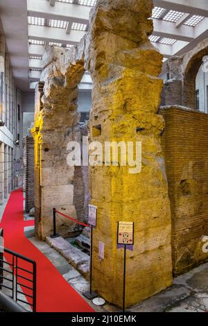 Rom, Italien - 27. Mai 2018: Archäologische Ausstellung des Stadions von Domitian, Stadio di Domiziano, bekannt als Circus Agonalis, unterirdische Piazza Navona Stockfoto