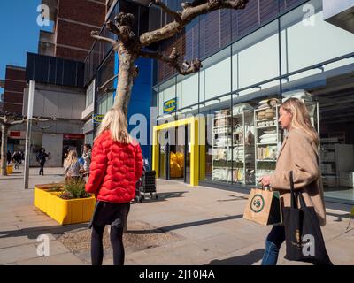 Niederlassung der IKEA Möbelwerkstatt, Hammersmith London, Stockfoto