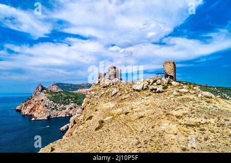 Cembalo Festung über Balaklava Bucht bei Sewastopol auf der Krim Stockfoto