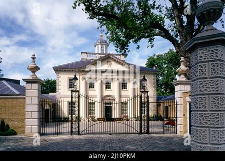 London, Regent's Park, Regent's Park Villas, Ionic Villa, Entwurf John Quinlan Terry Stockfoto