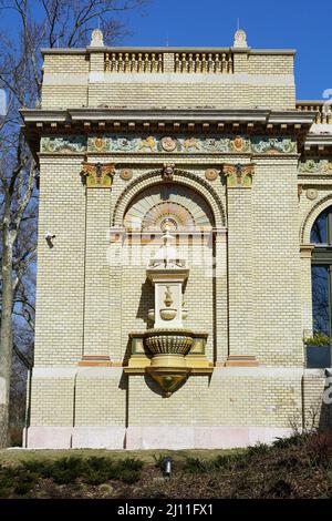 Millennium House (Millenium Háza), Millenniumshaus, City Park (Városliget), District XIV, Budapest, Ungarn, Magyarország, Europa Stockfoto