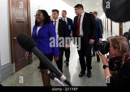 Washington, Usa. 21. März 2022. Ketanji Brown Jackson, der für den Obersten Gerichtshof nominiert wurde, kommt zur Bestätigungsverhandlung vor dem Hart Senate/Capitol Hill in Washington DC, USA. Kredit: SOPA Images Limited/Alamy Live Nachrichten Stockfoto