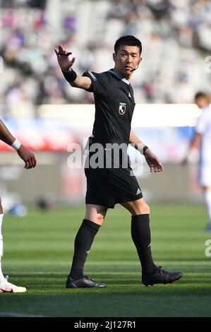 Tokio, Japan. 12. März 2022. Schiedsrichter Yusuke Araki beim Ligaspiel 2022 J1 zwischen dem FC Tokyo 2-1 Sanfrecce Hiroshima im Ajinomoto Stadium in Tokio, Japan, 12. März 2022. Quelle: AFLO/Alamy Live News Stockfoto