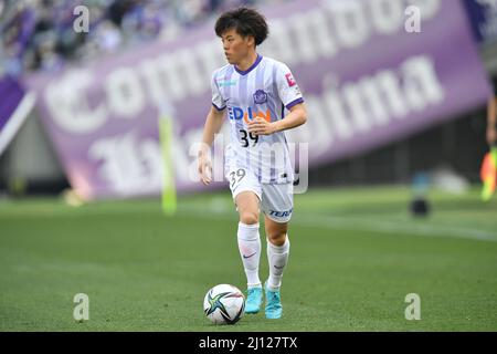 Tokio, Japan. 12. März 2022. Sanfrecce Hiroshimas Makoto Mitsuta beim Ligaspiel 2022 J1 zwischen dem FC Tokyo 2-1 Sanfrecce Hiroshima im Ajinomoto Stadium in Tokio, Japan, 12. März 2022. Quelle: AFLO/Alamy Live News Stockfoto