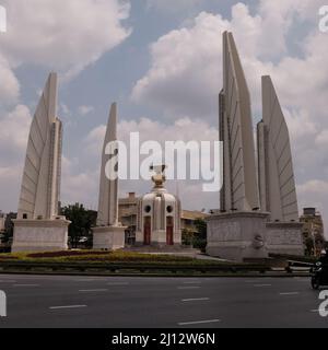 The Democracy Monument Khaosan Road Area Ratchadamnoen Avenue Kreuzung der Dinso Road Bangkok Thailand Stockfoto