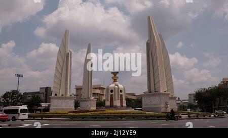 The Democracy Monument Khaosan Road Area Ratchadamnoen Avenue Kreuzung der Dinso Road Bangkok Thailand Stockfoto