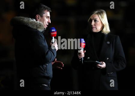 GARY NEVILLE, KELLY CATES, WOLVERHAMPTON WANDERERS FC V LEEDS UNITED FC, 2022 Stockfoto