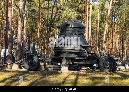 Hel, Polen - 20. März 2022: Militärisches Freilichtmuseum. Das Coastal Defense Museum in Hel Stockfoto