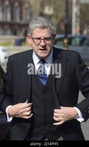 Andrew Parker / Baron Parker of Minsmere - Lord Chamberlain des königlichen Haushalts - Teilnahme am Memorial Service für Dame Vera Lynn in Westminster Stockfoto