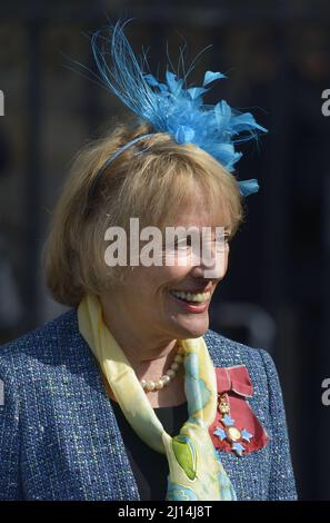 Dame Esther Rantzen - Journalistin und TV-Moderatorin - beim Gedenkgottesdienst für Dame Vera Lynn in der Westminster Abbey, 21.. März 2022 Stockfoto