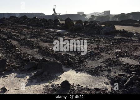 Tagebaubetrieb für Kupfer und andere Mineralerze in der Provinz Minas de Riotinto in Huelva, Südspanien. Stockfoto