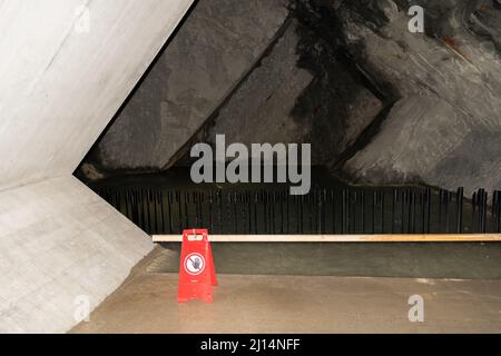 Luzern, Schweiz, 10. März 2022 Wasser in der Höhle im Gletschergartenmuseum Stockfoto