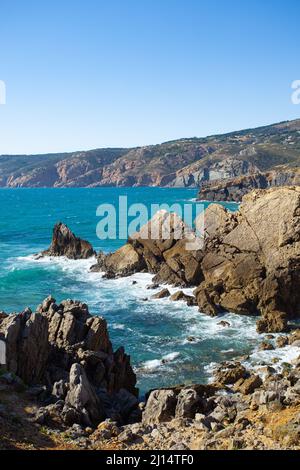 Praia de Agua Doce, zwischen Cascais und Sintra, an der Atlantikküste, westlich von Lissabon, Portugal. Stockfoto