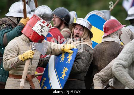 Evesham, Worcestershire, Großbritannien. 7.. August 2021. Im Bild: Nachspieler üben Kampftechniken nach einer 2-jährigen Kampfabwesung aufgrund der Covid pande Stockfoto