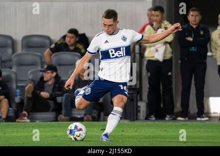 Vancouver Whitecaps Mittelfeldspieler Sebastian Berhalter (16) während eines MSL-Spiels gegen den Los Angeles FC, Sonntag, 20. März 2022, in der Banc of Californ Stockfoto