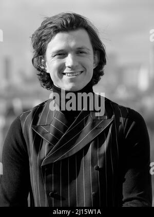 Tom Holland ( Spiderman) nimmt an der Uncharted Photocall auf den Champs-Elysees Paris Teil Stockfoto